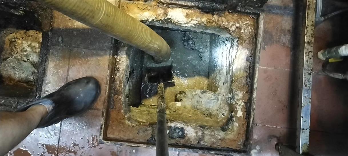 下陆污水池清理一般都有毒气，怎么预防中毒呢？